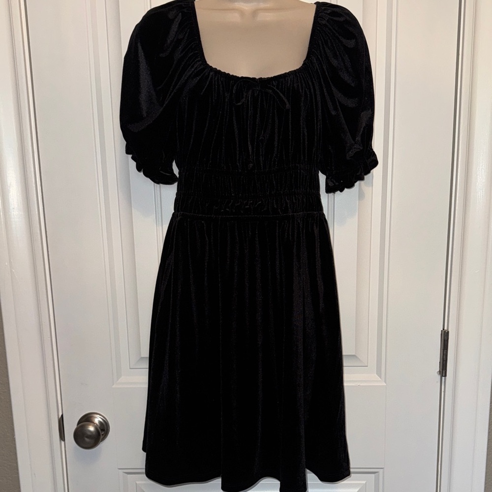 Copper Key Black Puff Sleeve Mini Dress